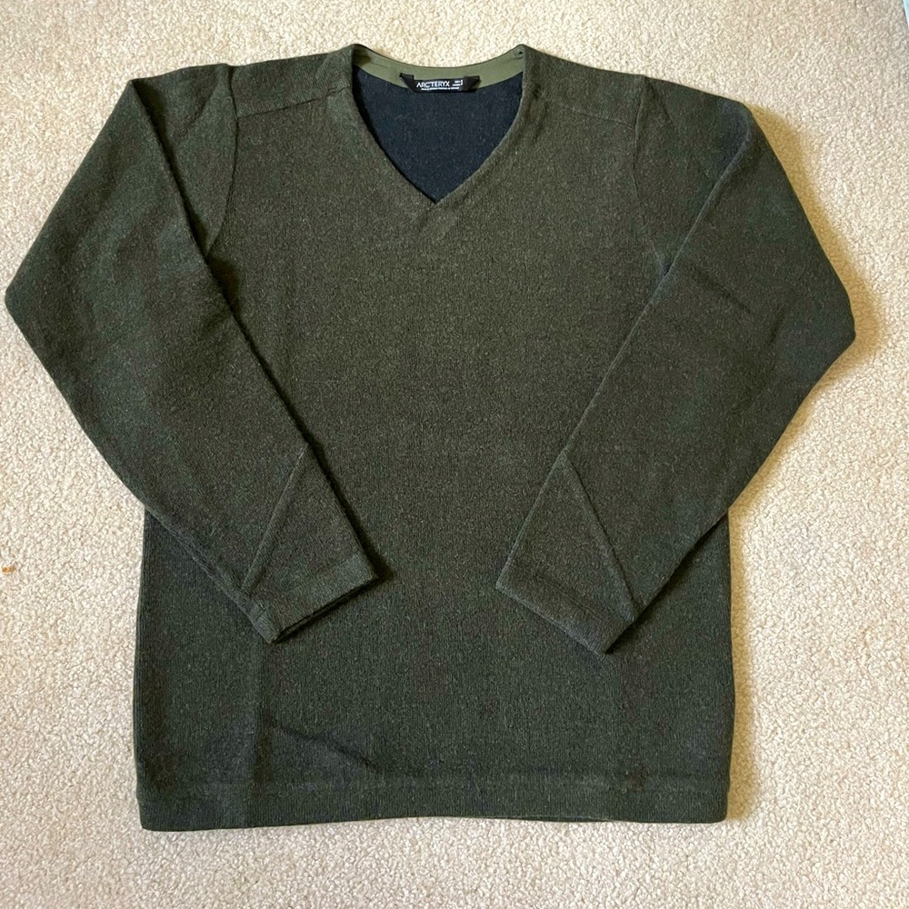 Arc’terx Donavan V-neck Sweater | Small | Green
